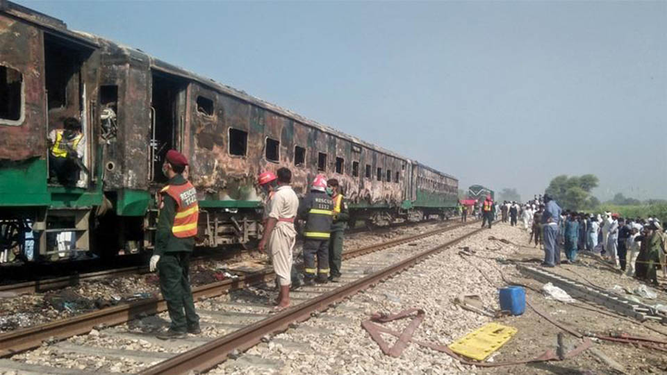 على اثر حريق فى قطار بباكستان: الامین العام للاتحاد يعزى الشعب الباكستانى
