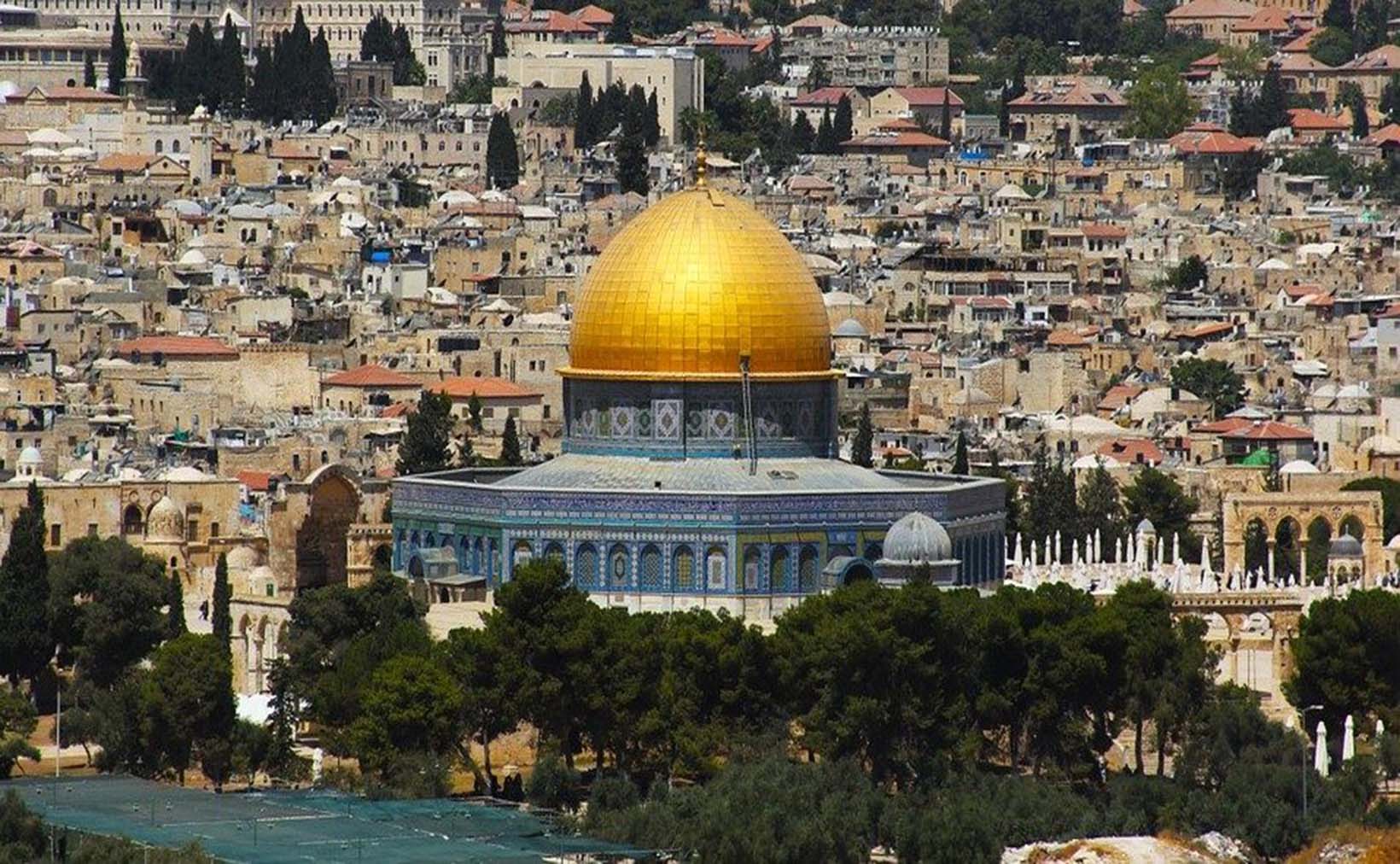 الأمين العام للاتحاد يدعو الأمة إلى حماية المقدسات الإسلامية فى مدينة القدس