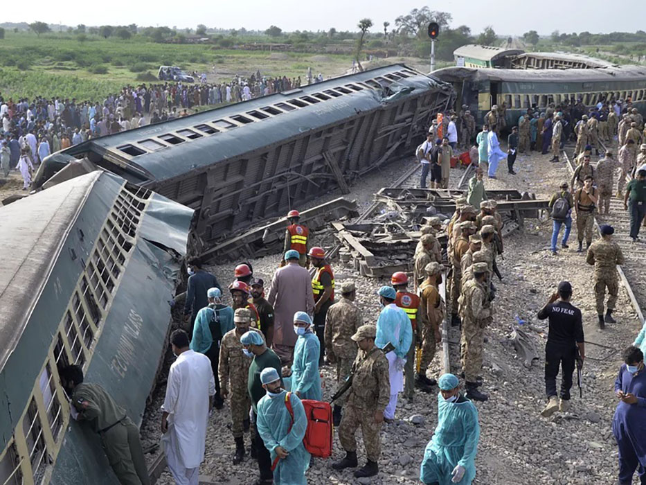 Secretary General Consoles with Pakistan over Train Accident 