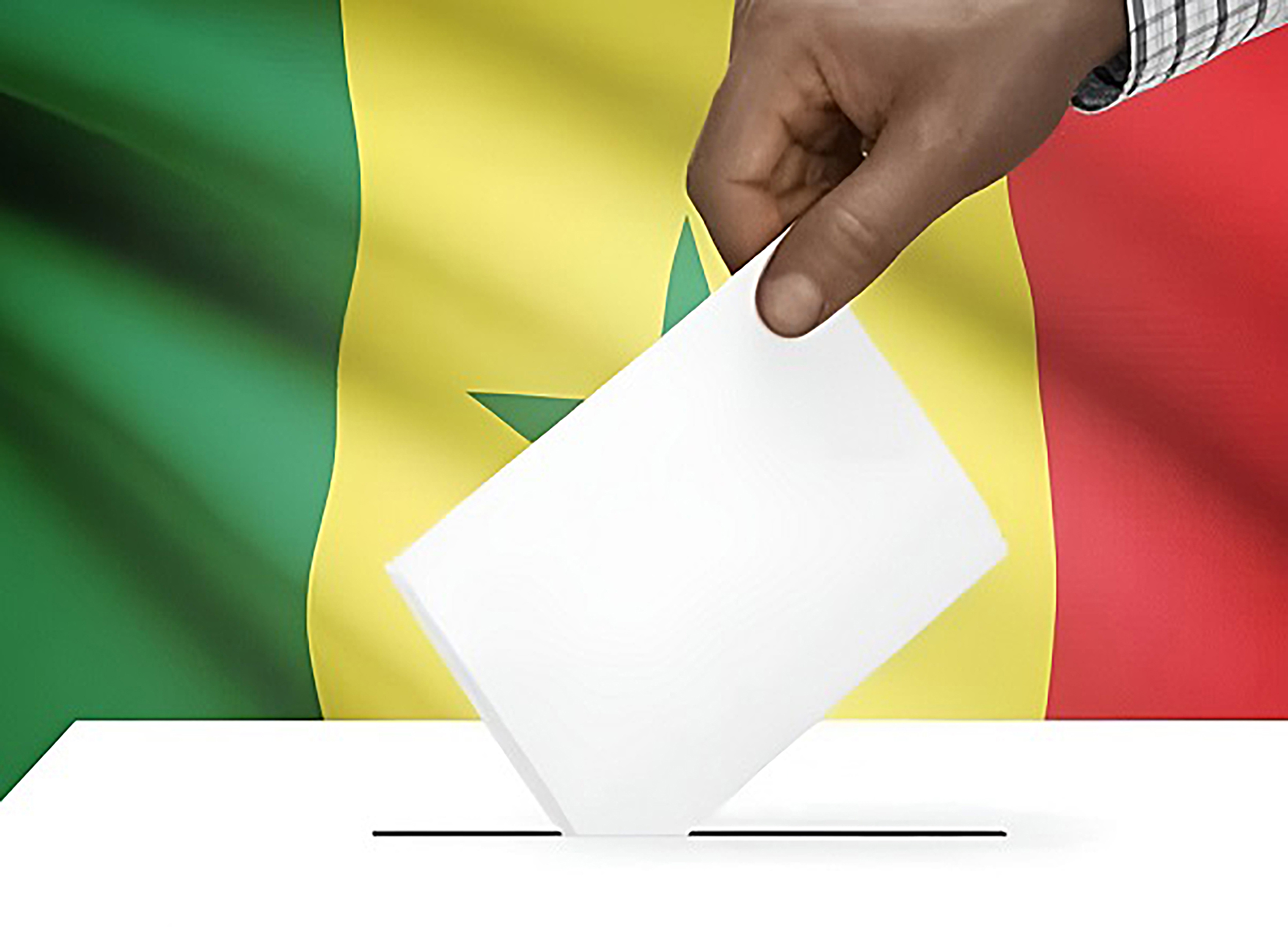 الانتخابات الرئاسية فى السنغال تجرى بهدوء ونجاح