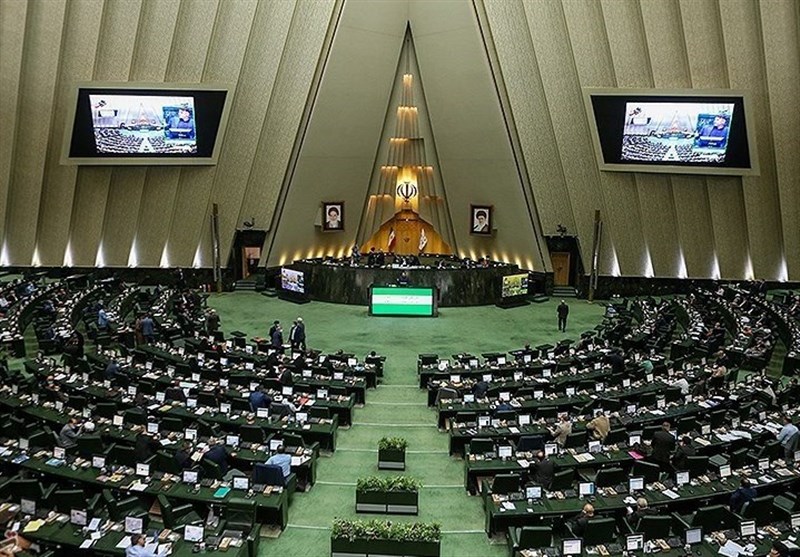 الأمين العام يشارك في مراسم افتتاح الدورة الثانية عشرة للبرلمان الإيراني