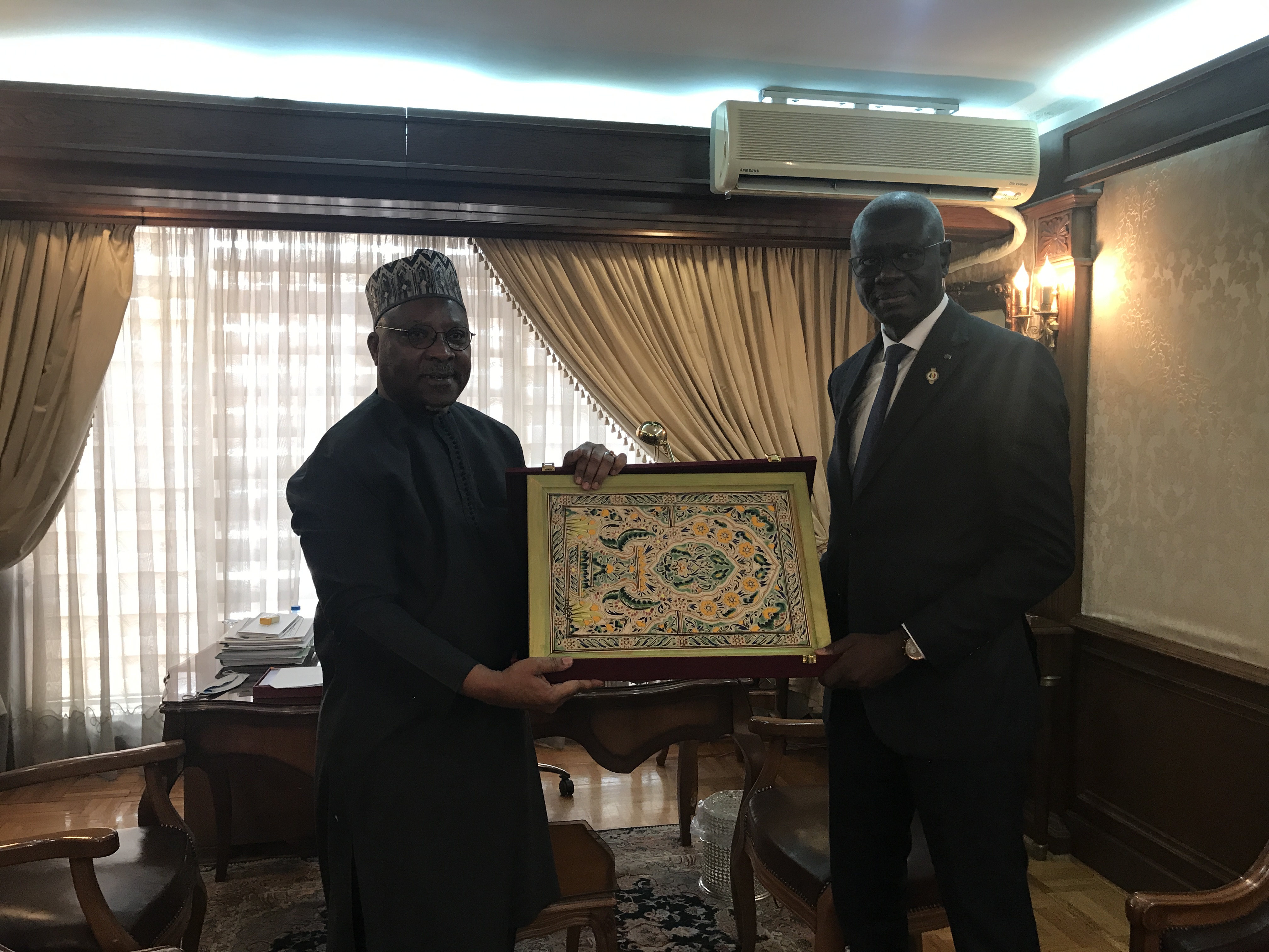 Speaker of the National Assembly of Senegal Visits the PUIC Headquarters in Tehran