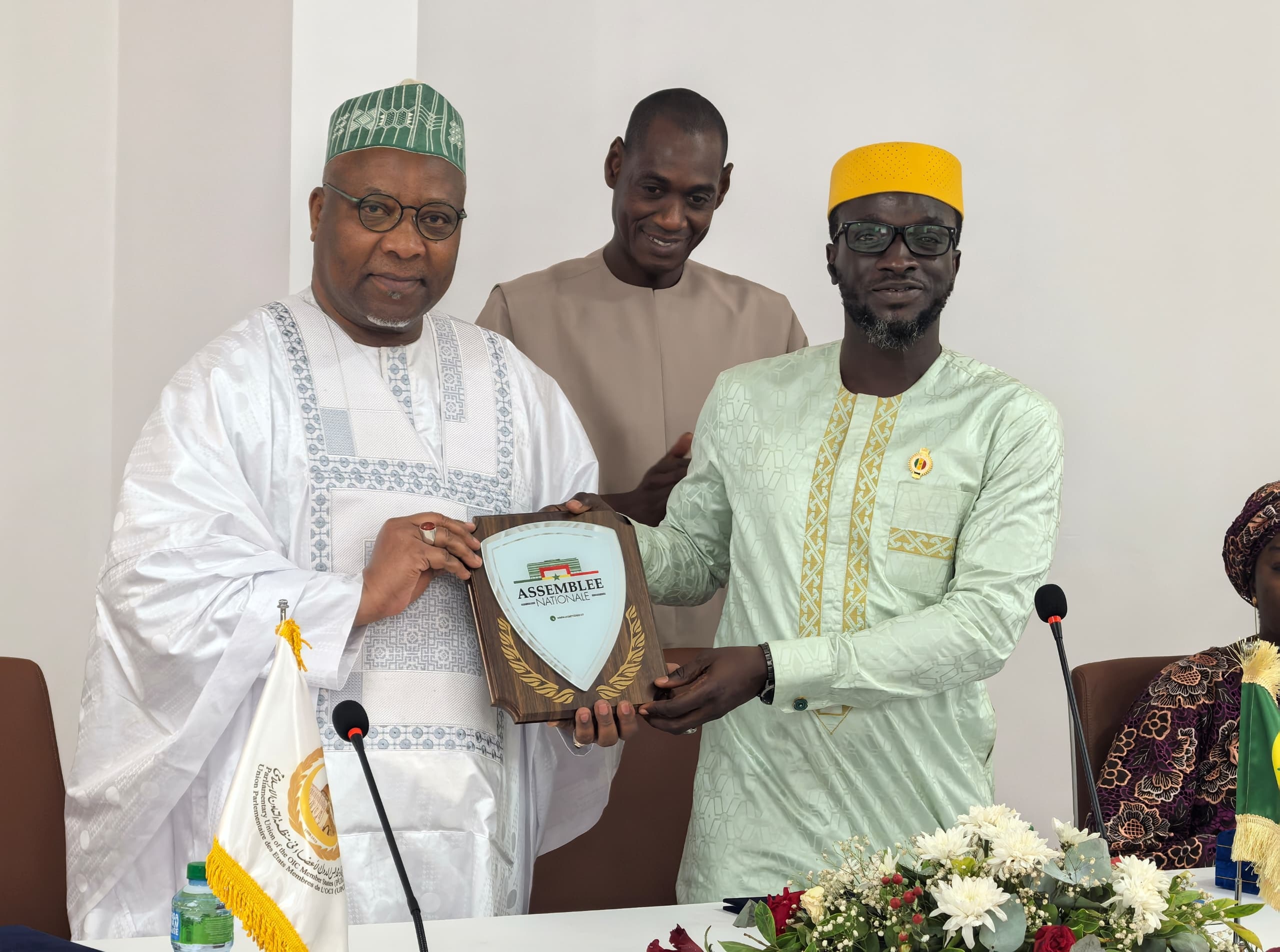  Signing Ceremony of MOU Concerning 54th  Meeting of PUIC Executive Committee in Dakar